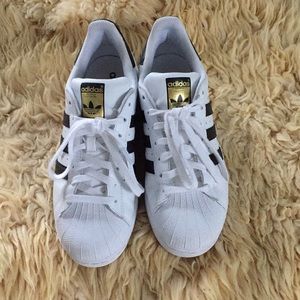 Adidas superstar